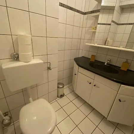Central Shared Apartment, Friesenplatz Cologne Exterior photo